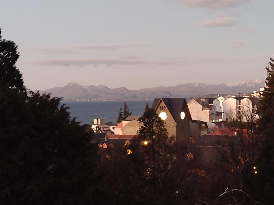 Hermoso Departamento Con Vista Al Lago San Carlos de Bariloche Extérieur photo